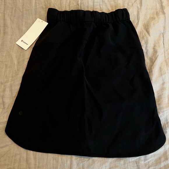Lululemon On The Fly skirt. - Picture 3 of 7